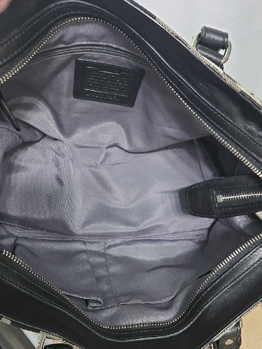 Coach Legacy Signature Chelsea Carryall - Picture 11 of 15